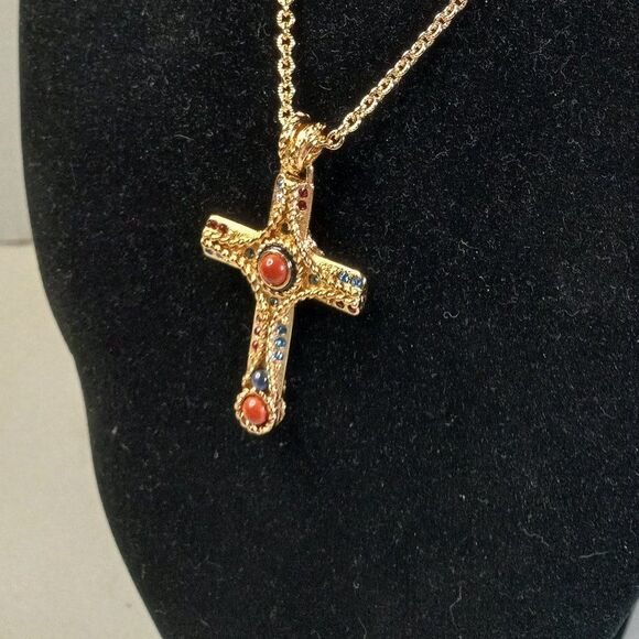 Camrose & Kross Jackie Kennedy JBK Reproduction Gemstone Cross in box with COA - Picture 2 of 8
